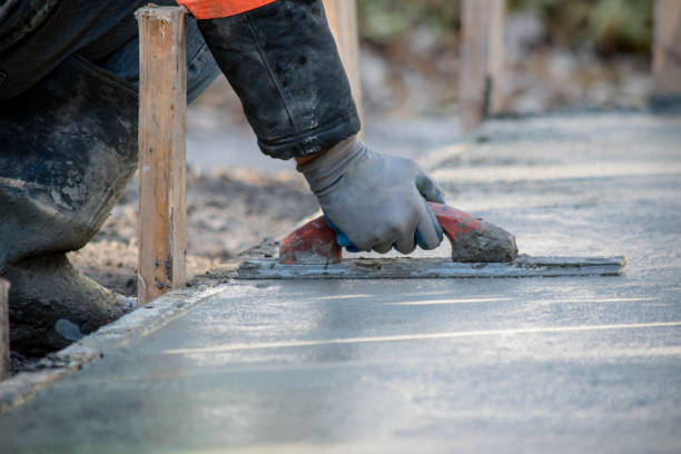 Best Concrete Sidewalk Installation  in Rochester, IL
